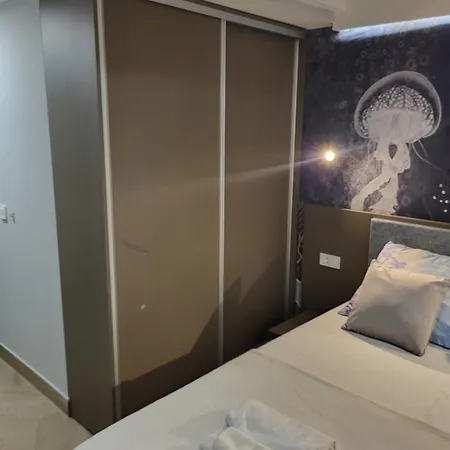 San Mihael Chik Studio Apartament * Шибеник