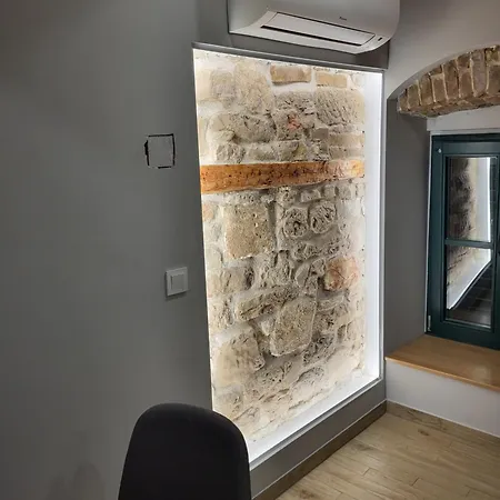 San Mihael Chik Studio Apartament * Шибеник